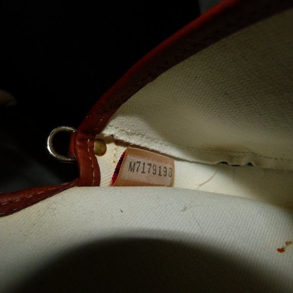 SOLD DOONEY & BURKE COLORFUL WRISTLET - Picture 5 of 7